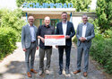 Landkreis und Sparkasse st&auml;rken Freib&auml;der in Elbe-Elster