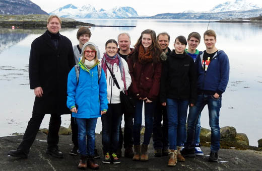 Mai 2013 Internationales Schülerprojekt »Feel the Joy«,  Delegation der Kreismusikschule  in HamarØy (Norwegen)