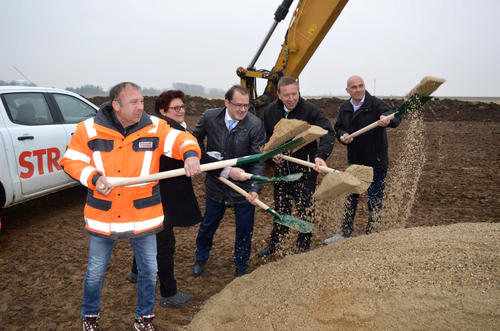 Foto Erster Spatenstich Deich M&uuml;hlberg